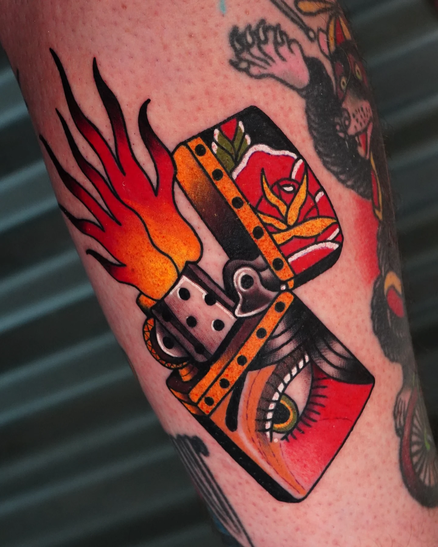 Yatay Akıntı — Skin Design Tattoos — geleneksel dövme çalışması